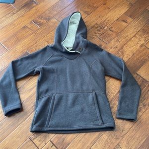 Koppen hood fleece top size large